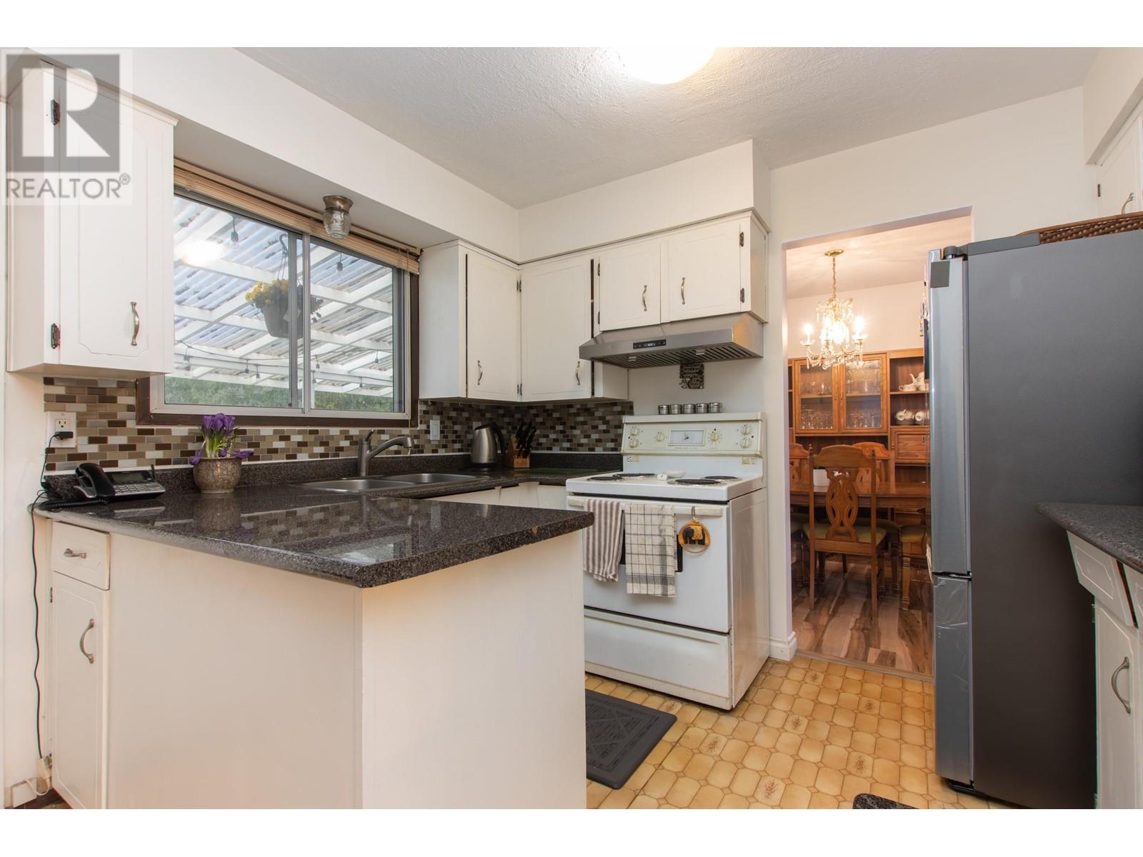 2041 SPRUCE DRIVE, Squamish real estate listing R2993515