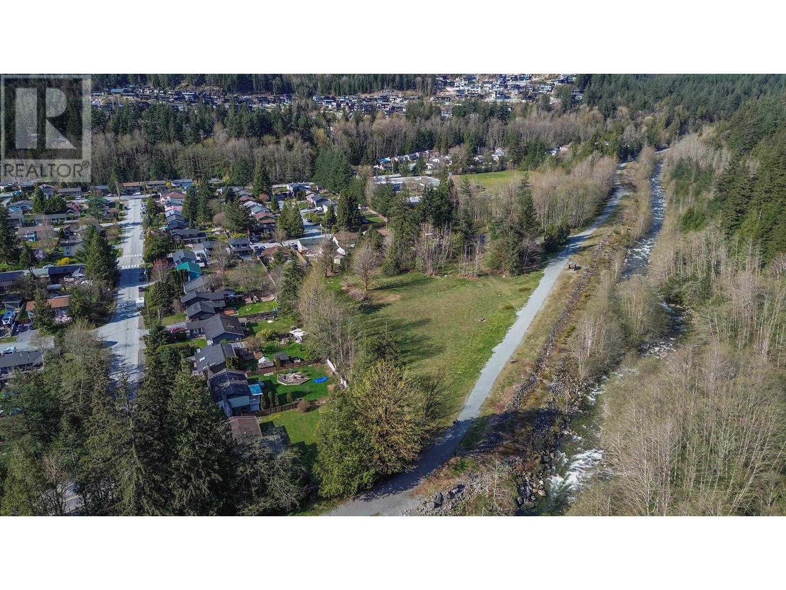 2041 SPRUCE DRIVE, Squamish real estate listing R2993515