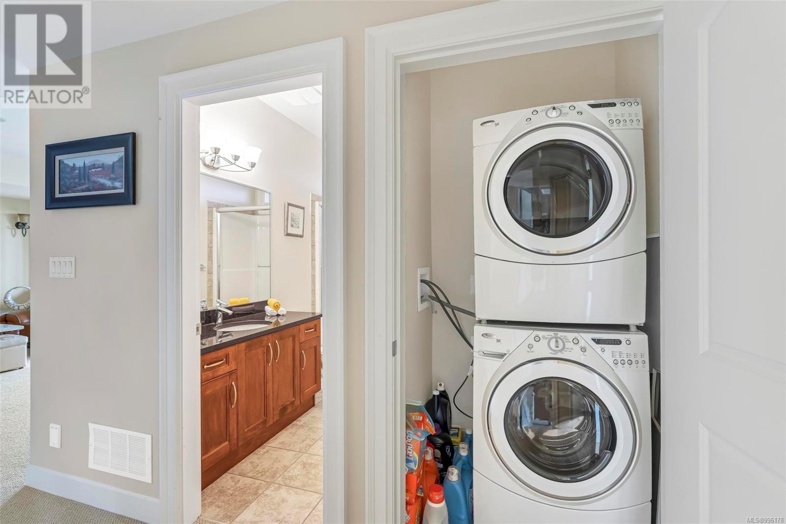  943 Sea ridge Lane, Saanich