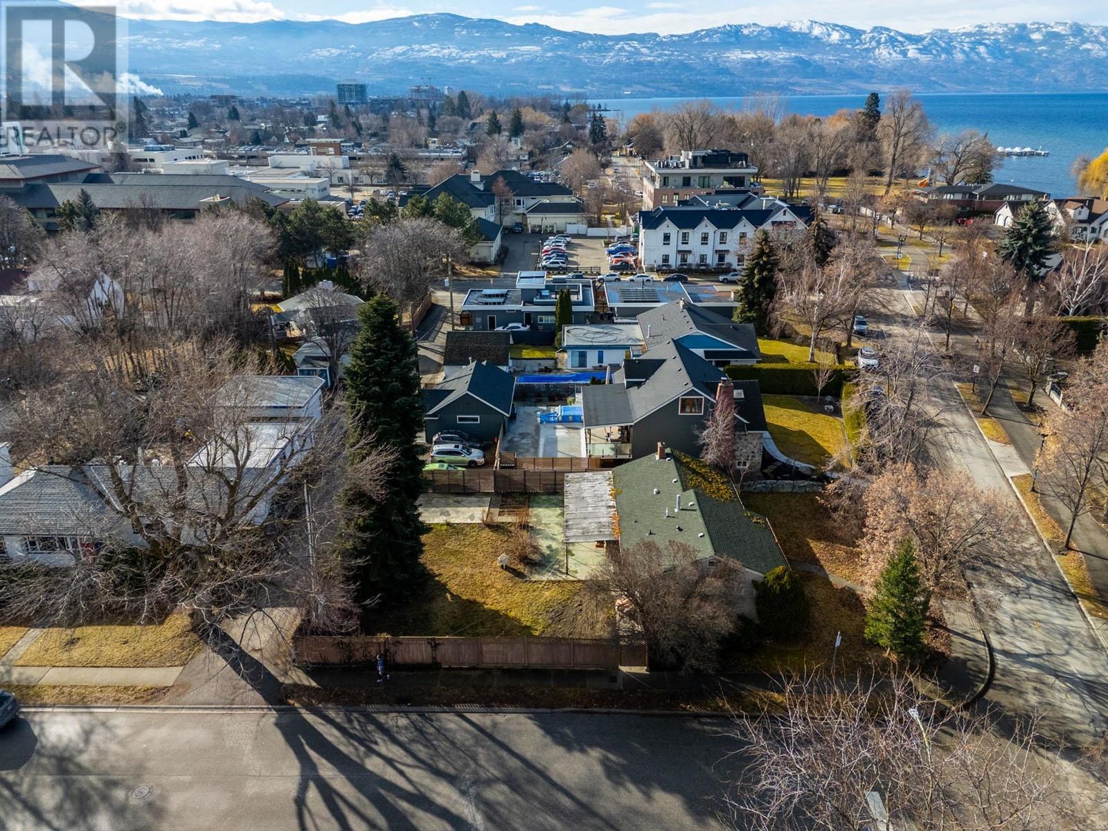  2165 Abbott Street, Kelowna