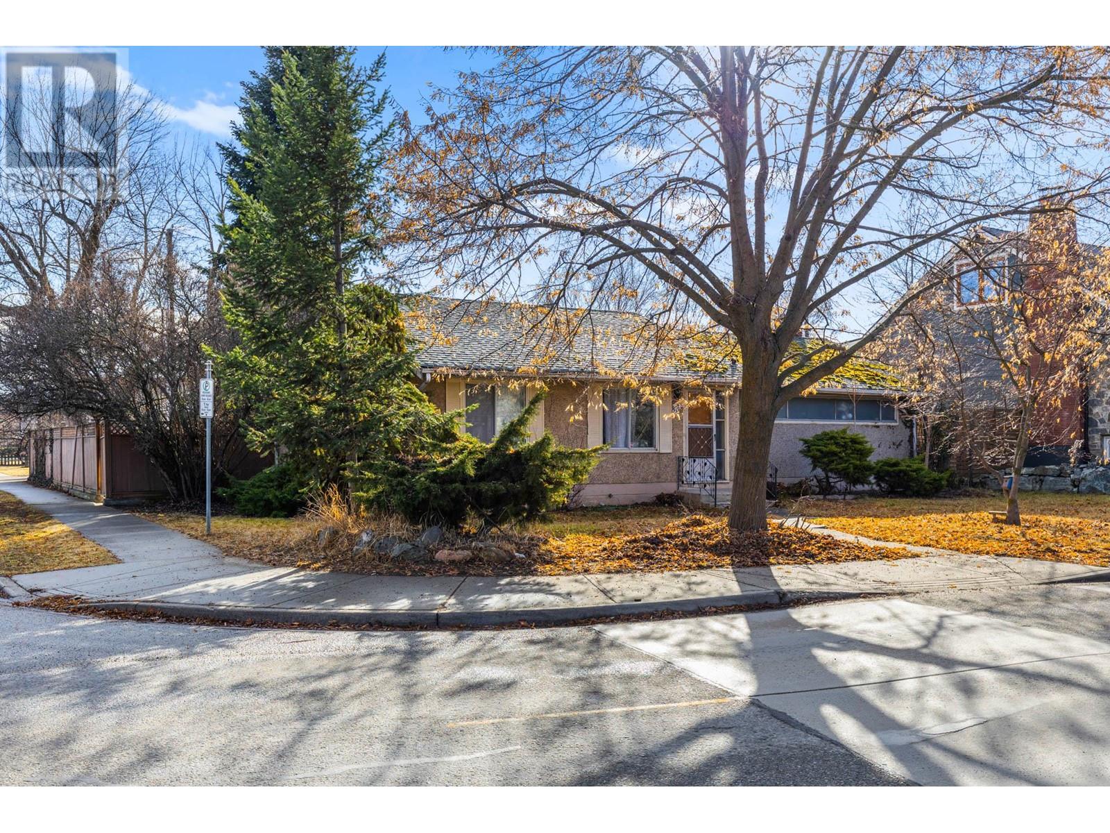 Photo 6 of 2165 Abbott Street, Kelowna BC