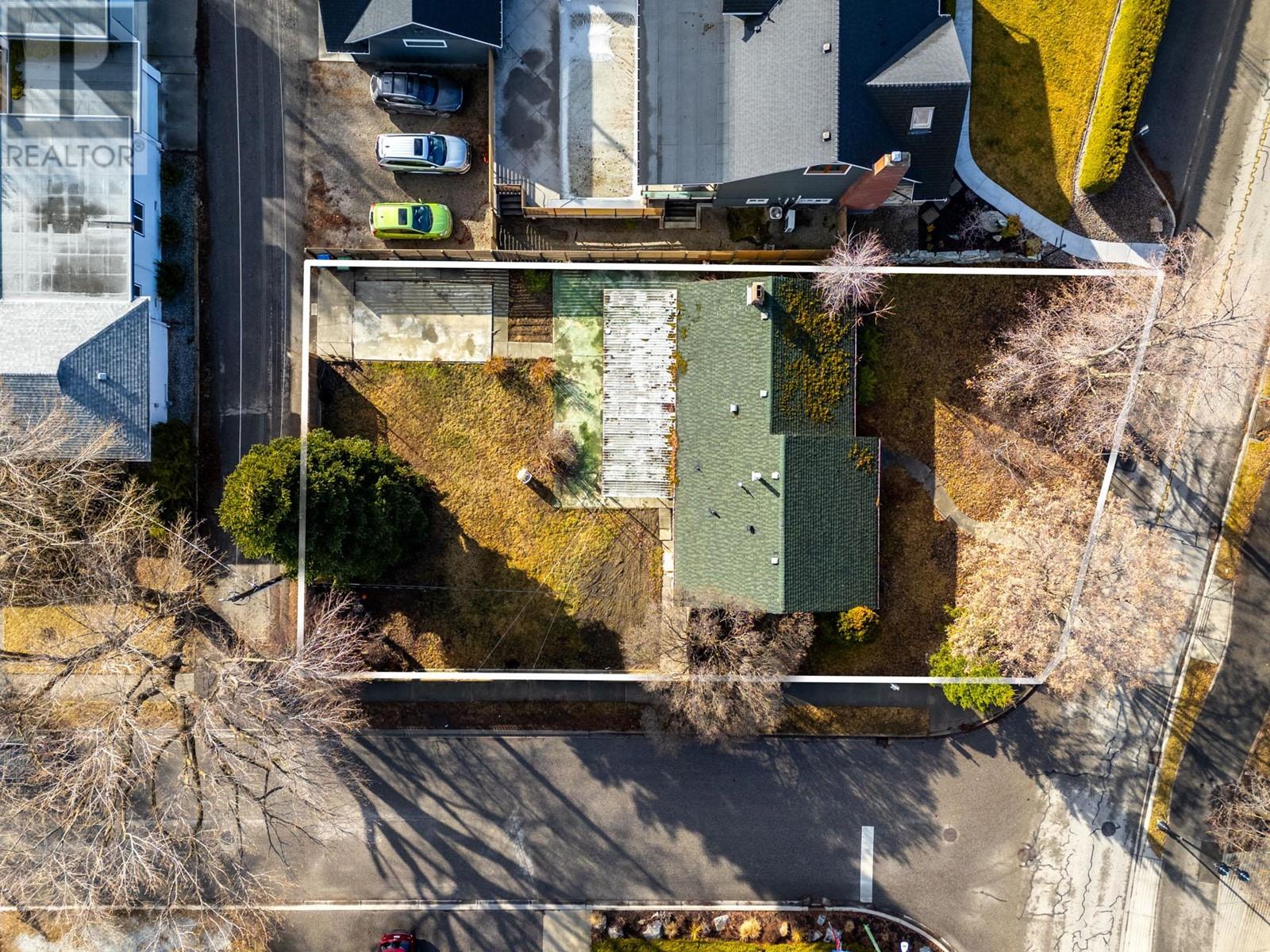 Photo 3 of 2165 Abbott Street, Kelowna BC