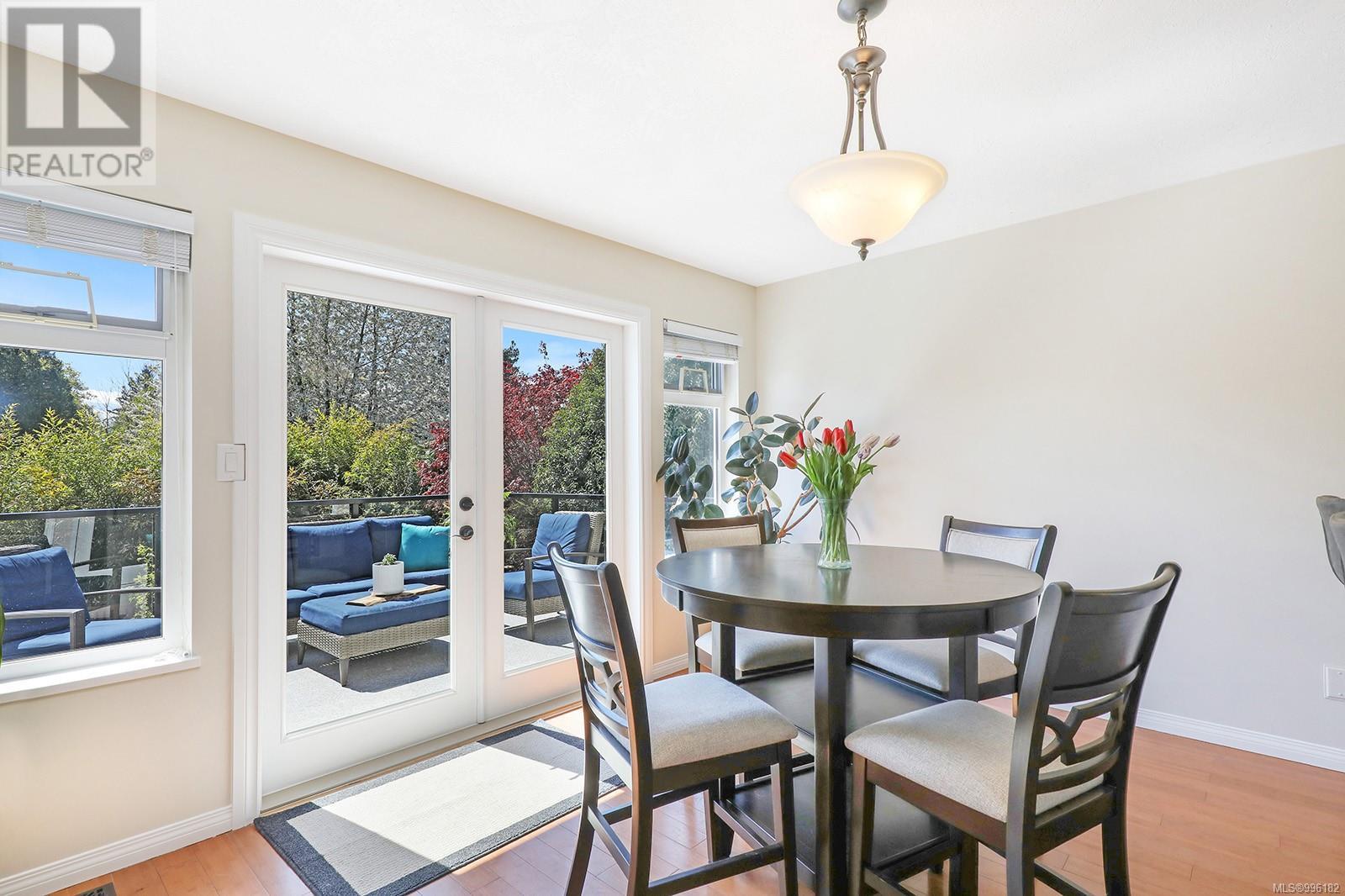 2167 Cardinal Pl, Comox
