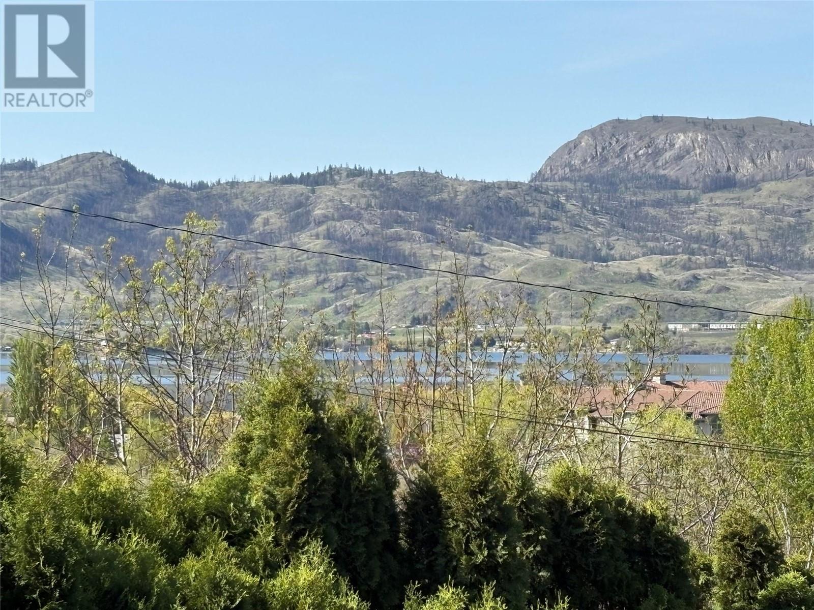 4609 41st Street, Osoyoos