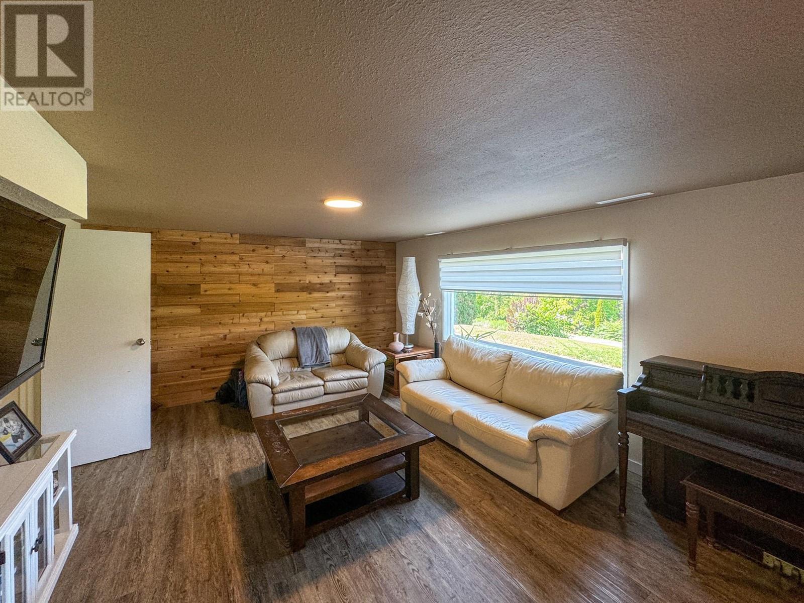 4609 41st Street, Osoyoos