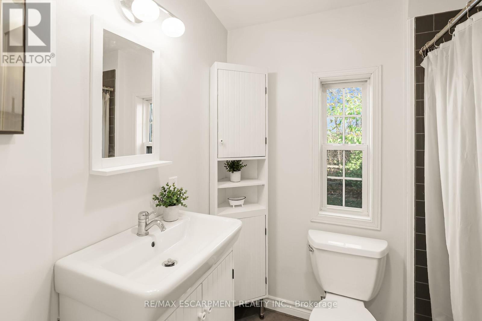 Photo 13 of 4453 Timothy Lane, Lincoln ON