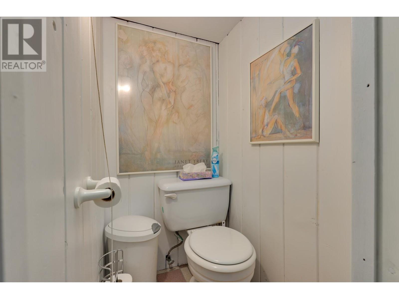 1263 CLOVERLEY STREET, North Vancouver