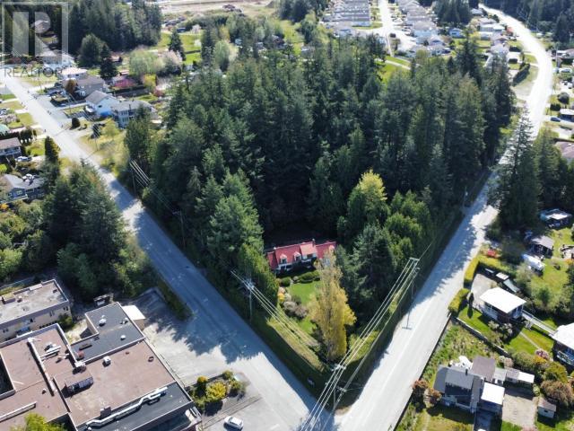 7108 KEMANO STREET, Powell River