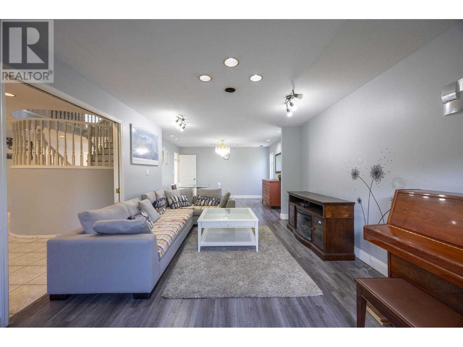 5500 WESTMINSTER Highway, Richmond