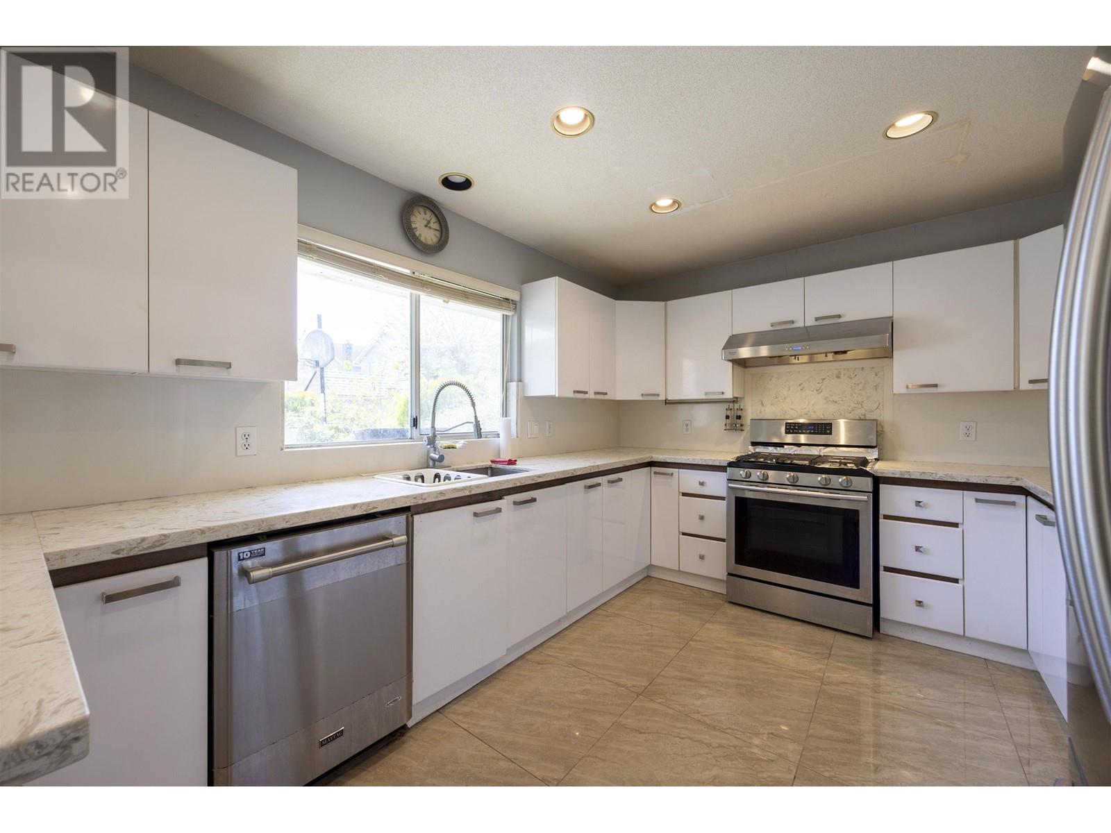 5500 WESTMINSTER Highway, Richmond