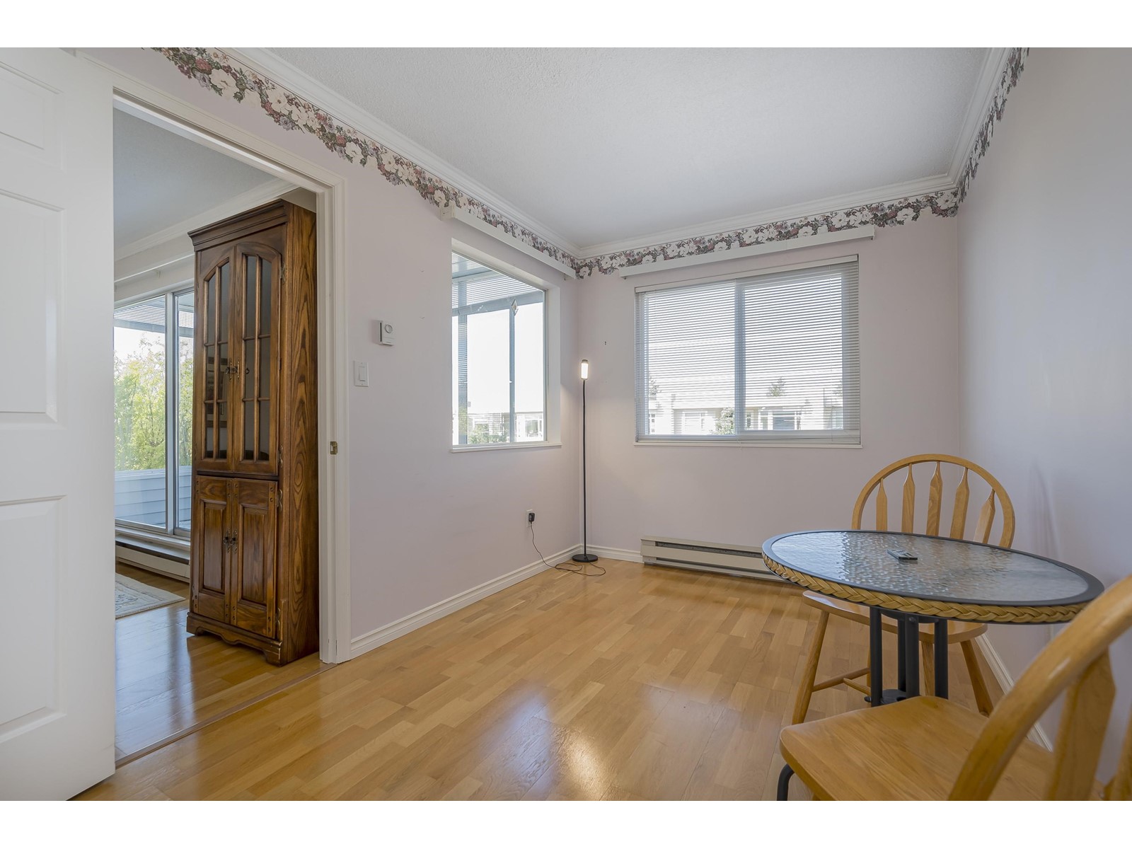 207 1354 WINTER STREET, White Rock