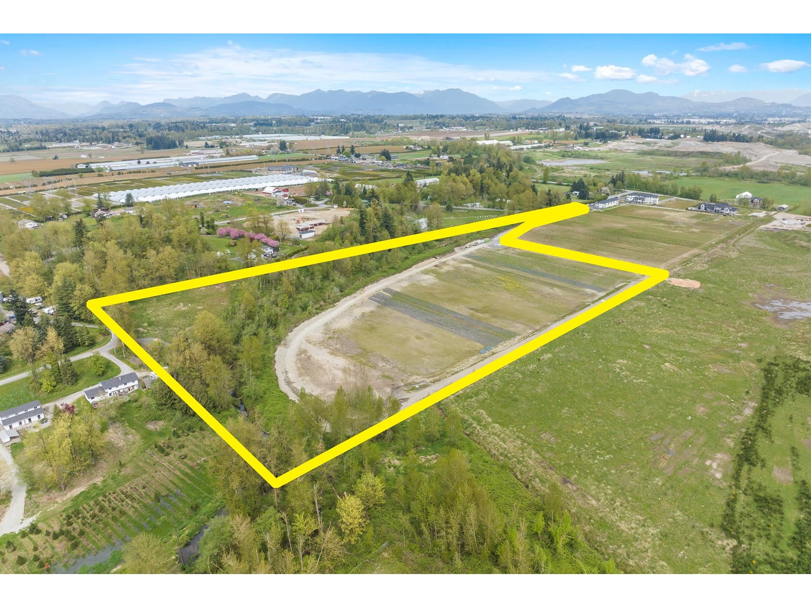 Photo 3 of 27890 Montesina Avenue, Abbotsford BC