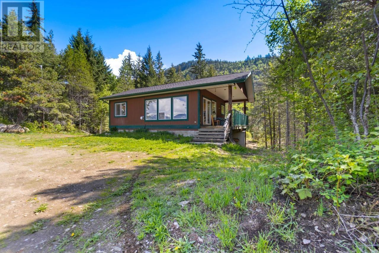 & 14506 HIGHWAY 3A Unit# 14504, Gray Creek