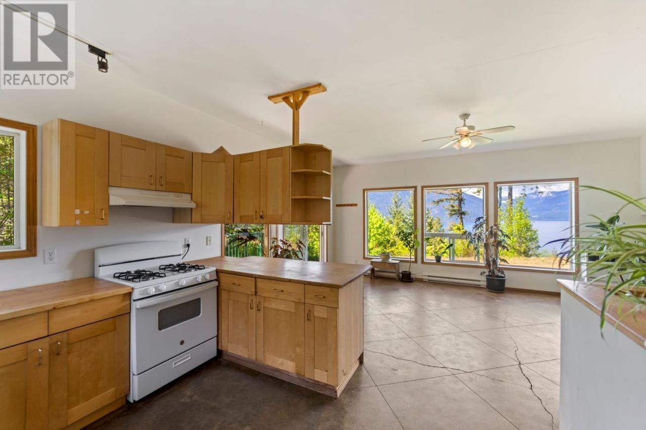 & 14506 HIGHWAY 3A Unit# 14504, Gray Creek
