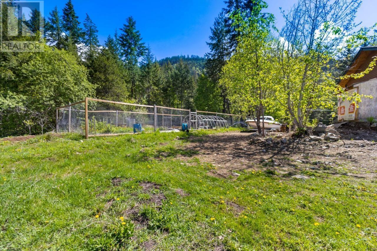& 14506 HIGHWAY 3A Unit# 14504, Gray Creek