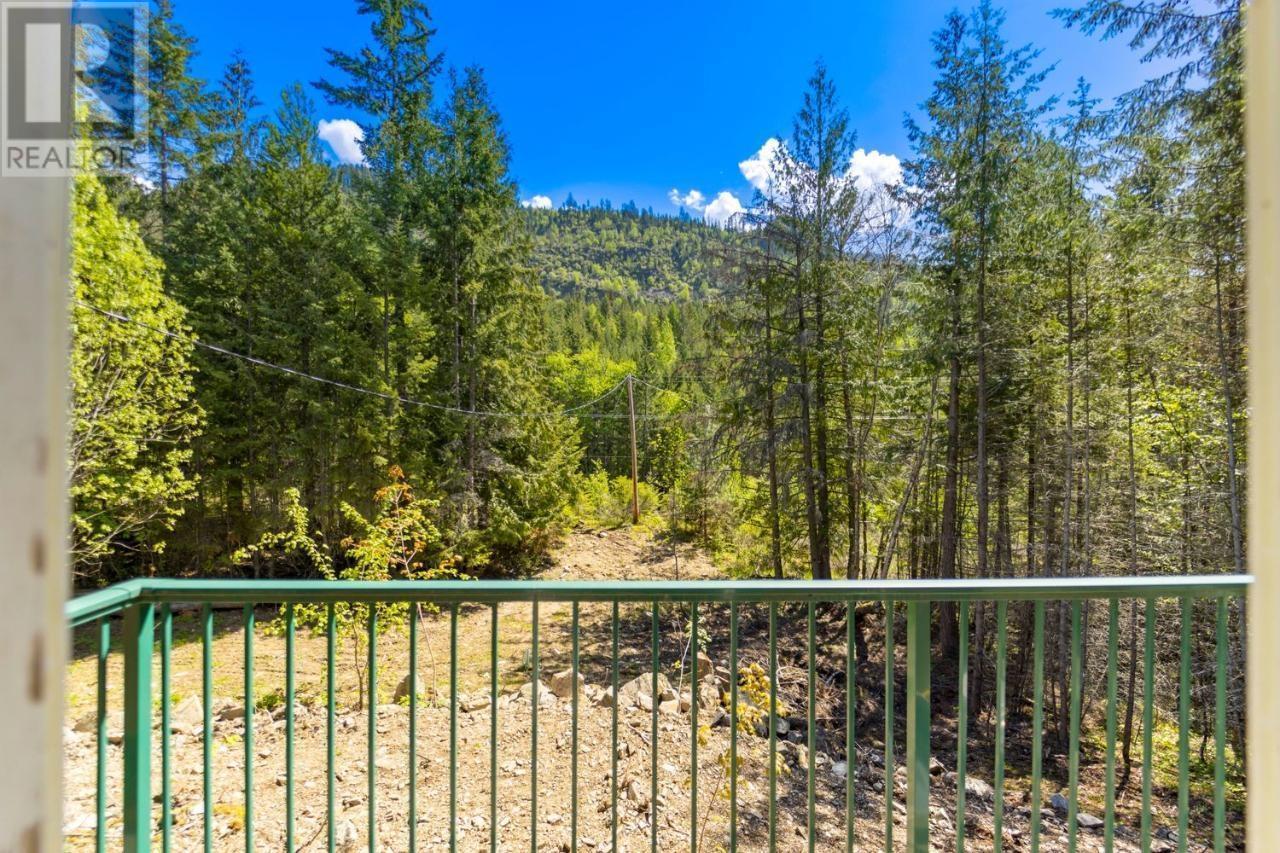 & 14506 HIGHWAY 3A Unit# 14504, Gray Creek