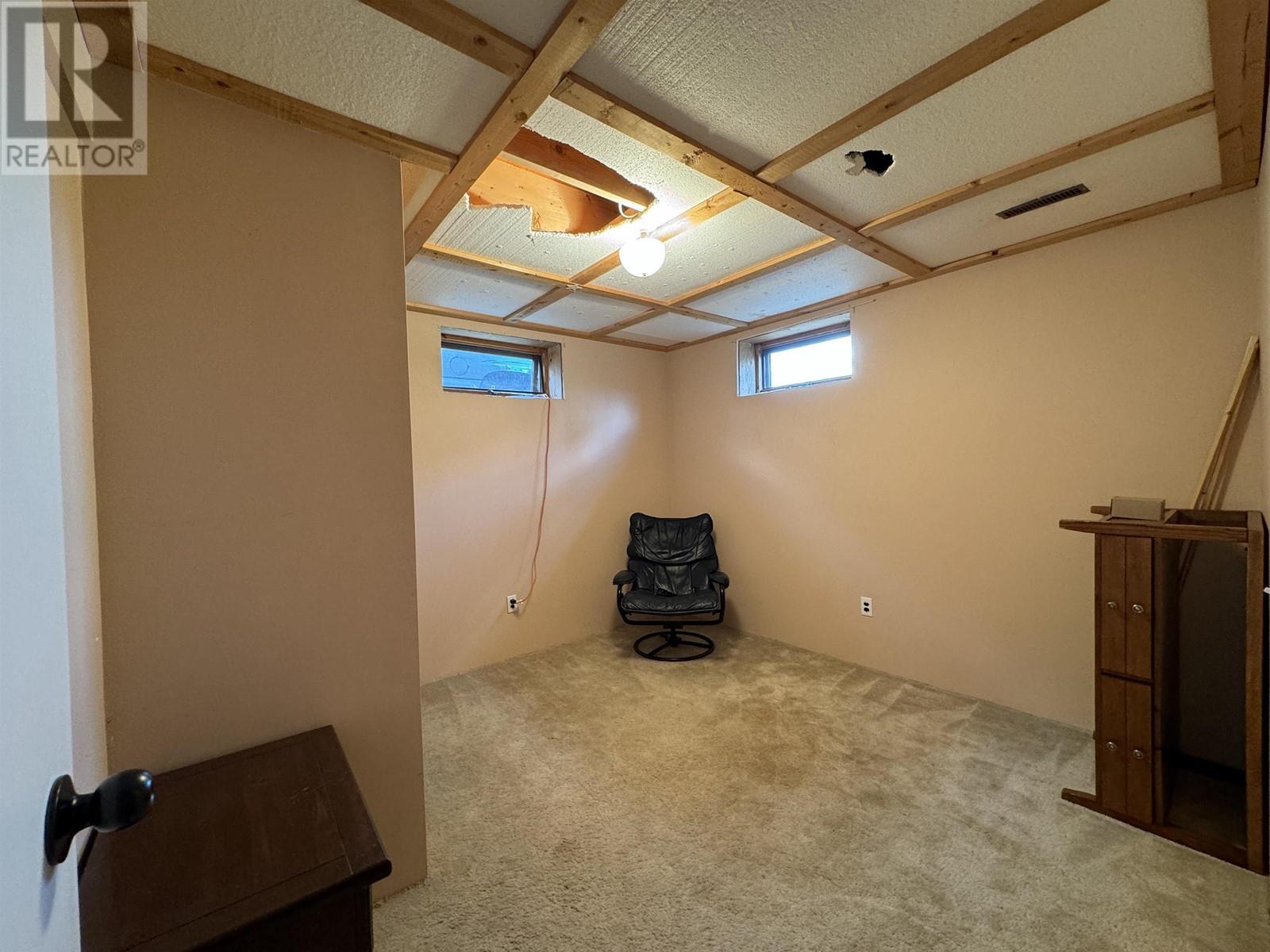 1055 9TH AVENUE, Valemount