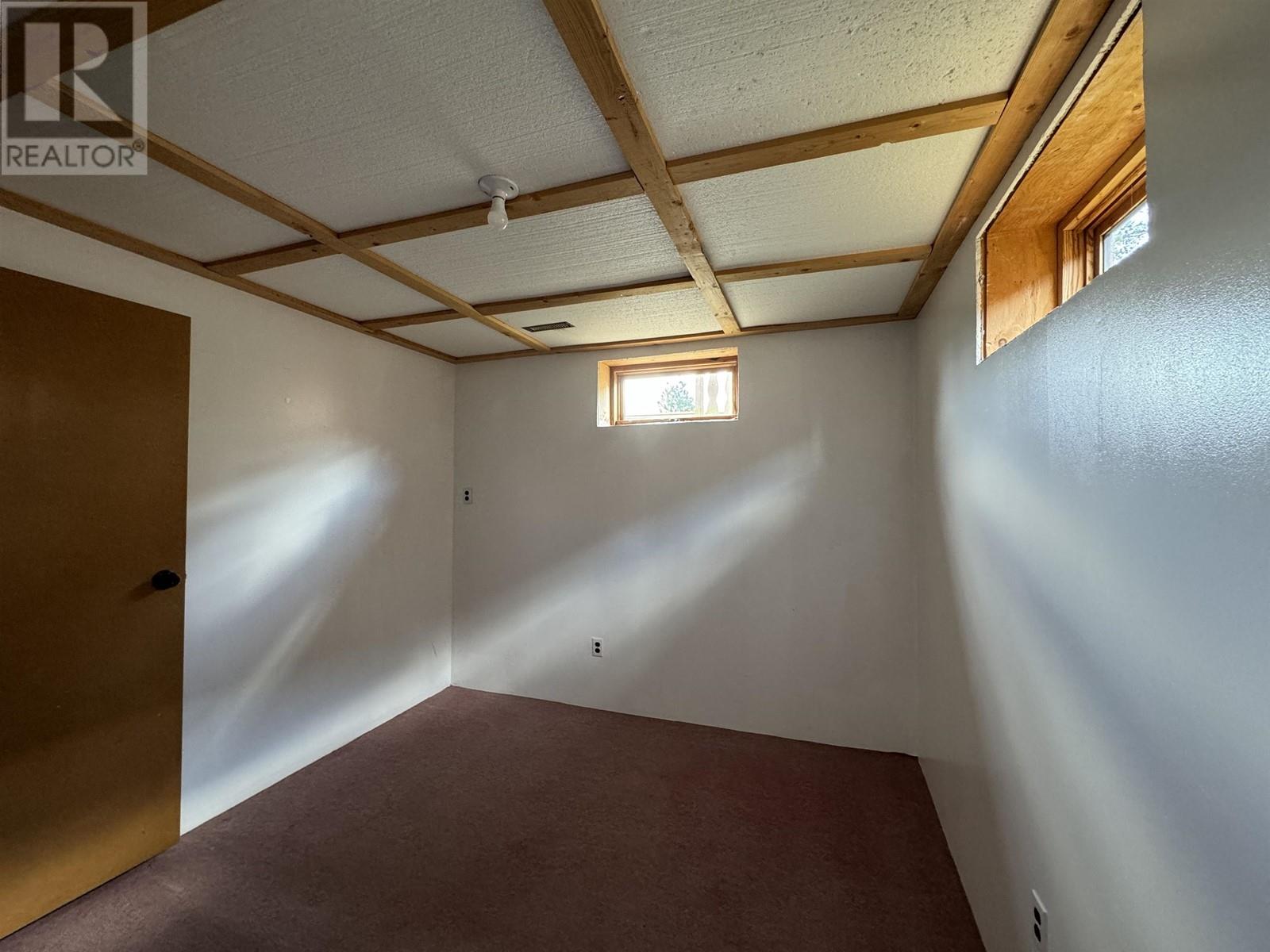 1055 9TH AVENUE, Valemount