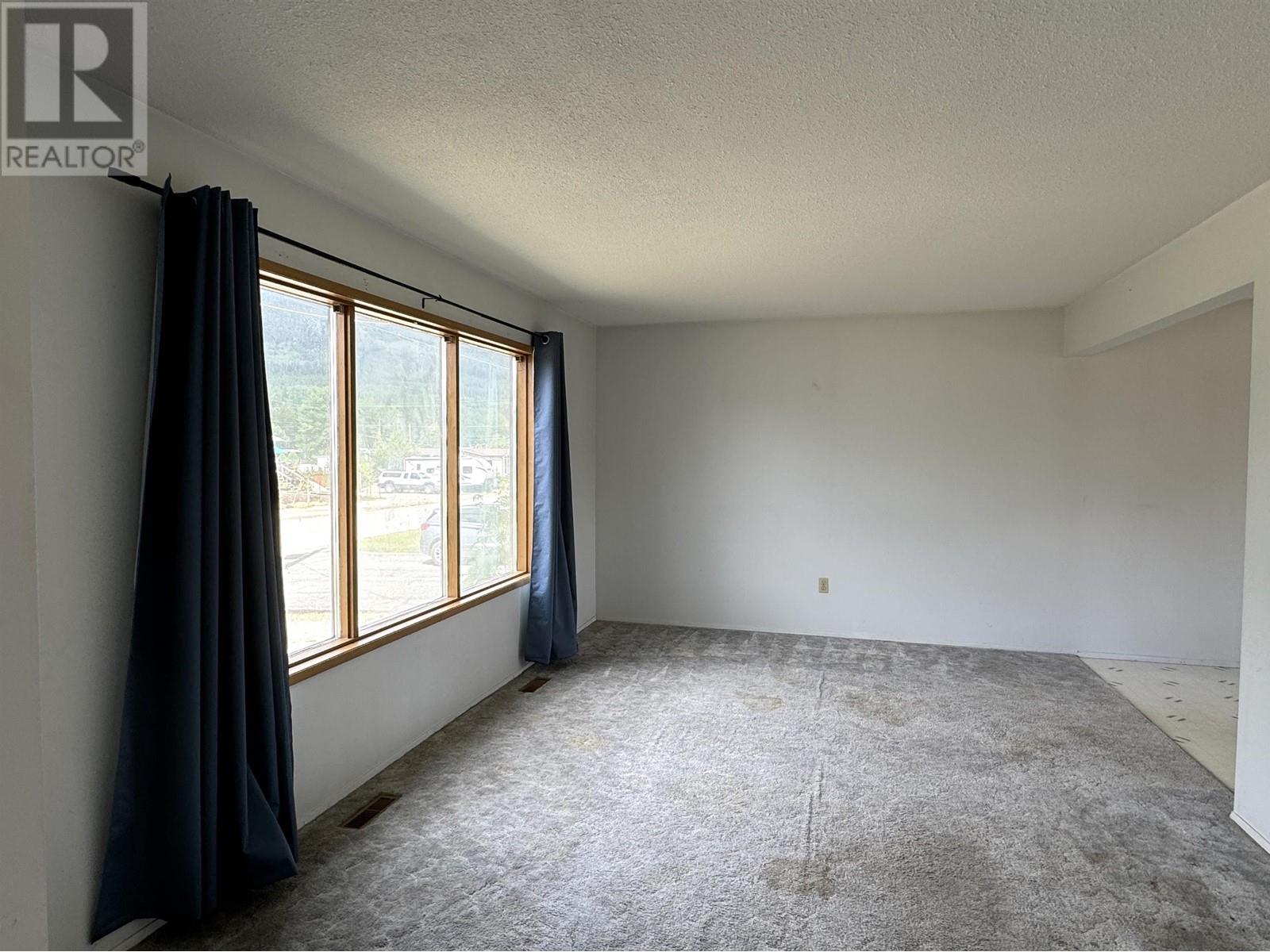 1055 9TH AVENUE, Valemount