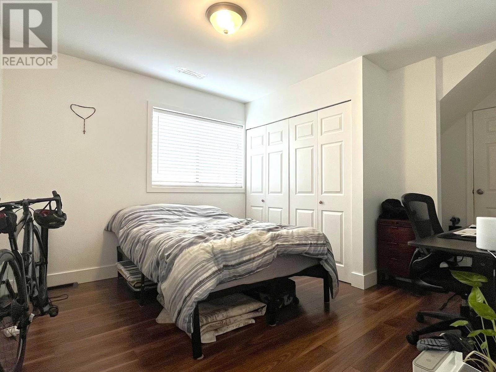1867 FRASER AVENUE, Port Coquitlam