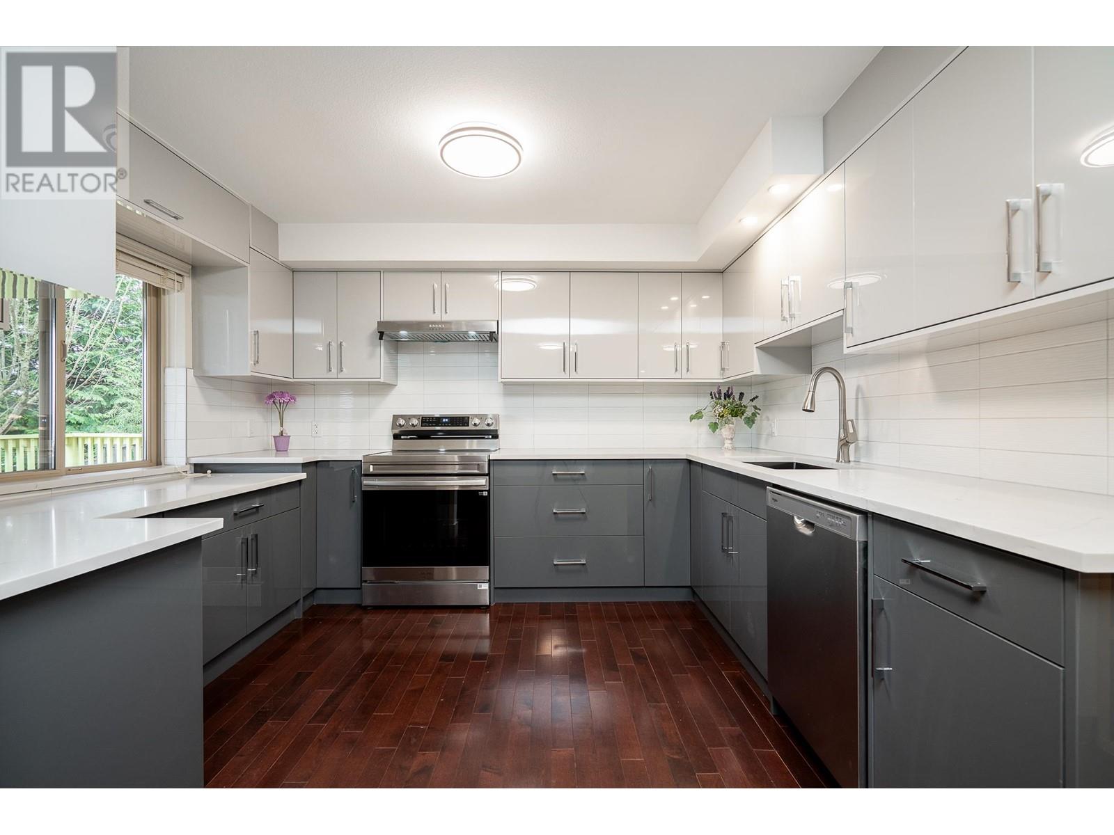 113 CRANBERRY COURT, Port Moody real estate listing R2993656