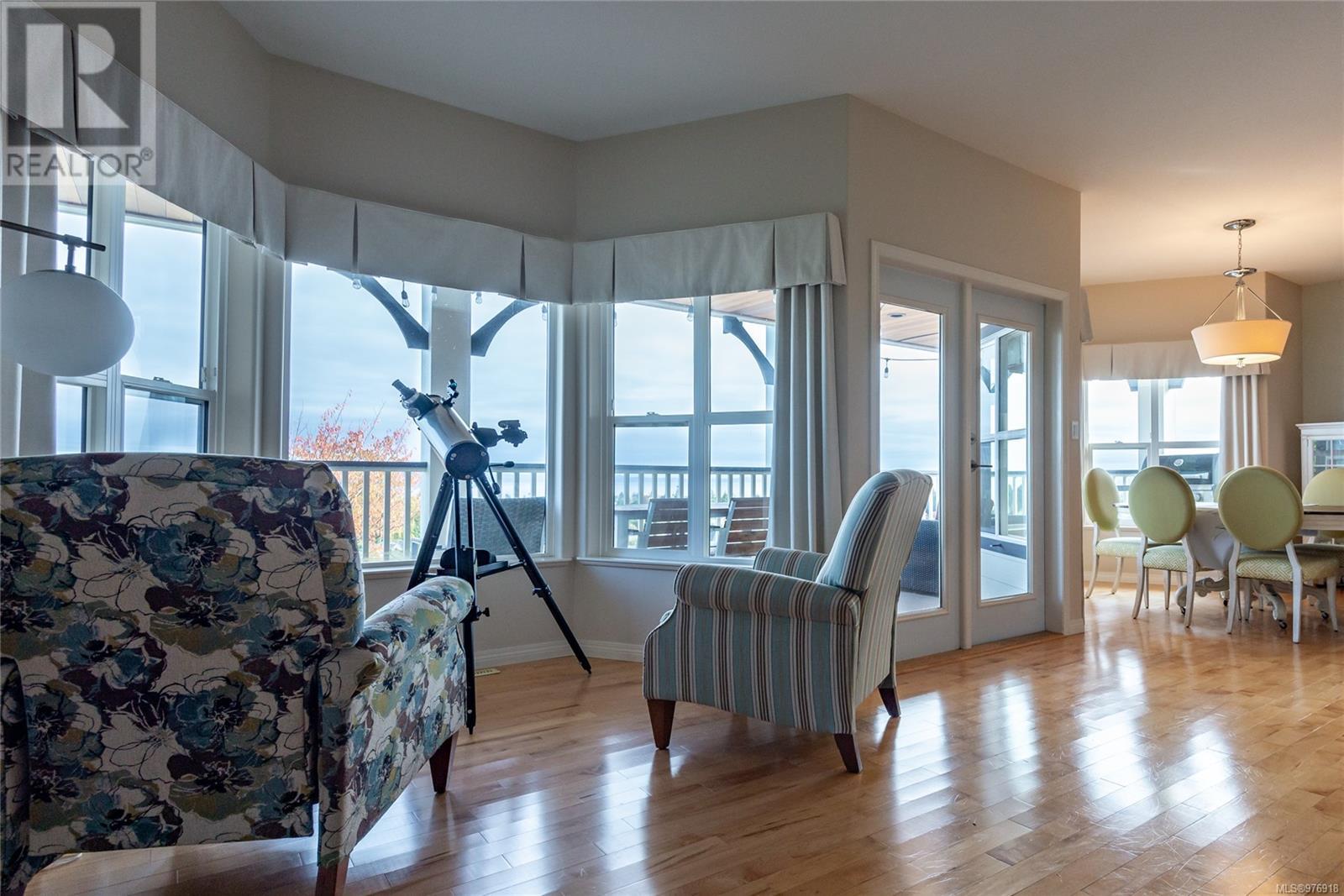 727 Nelson Rd, Campbell River real estate listing 976918