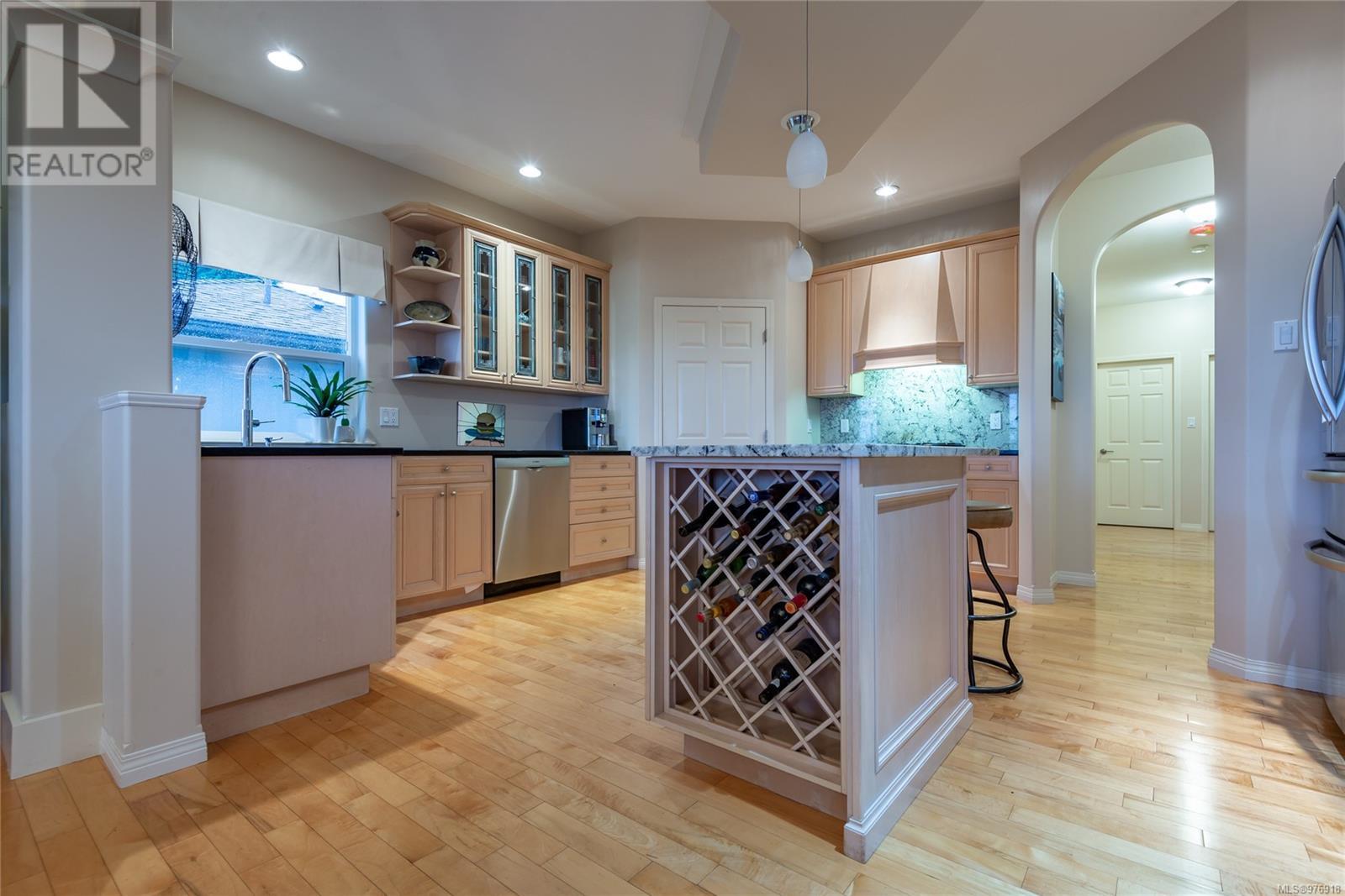 727 Nelson Rd, Campbell River real estate listing 976918