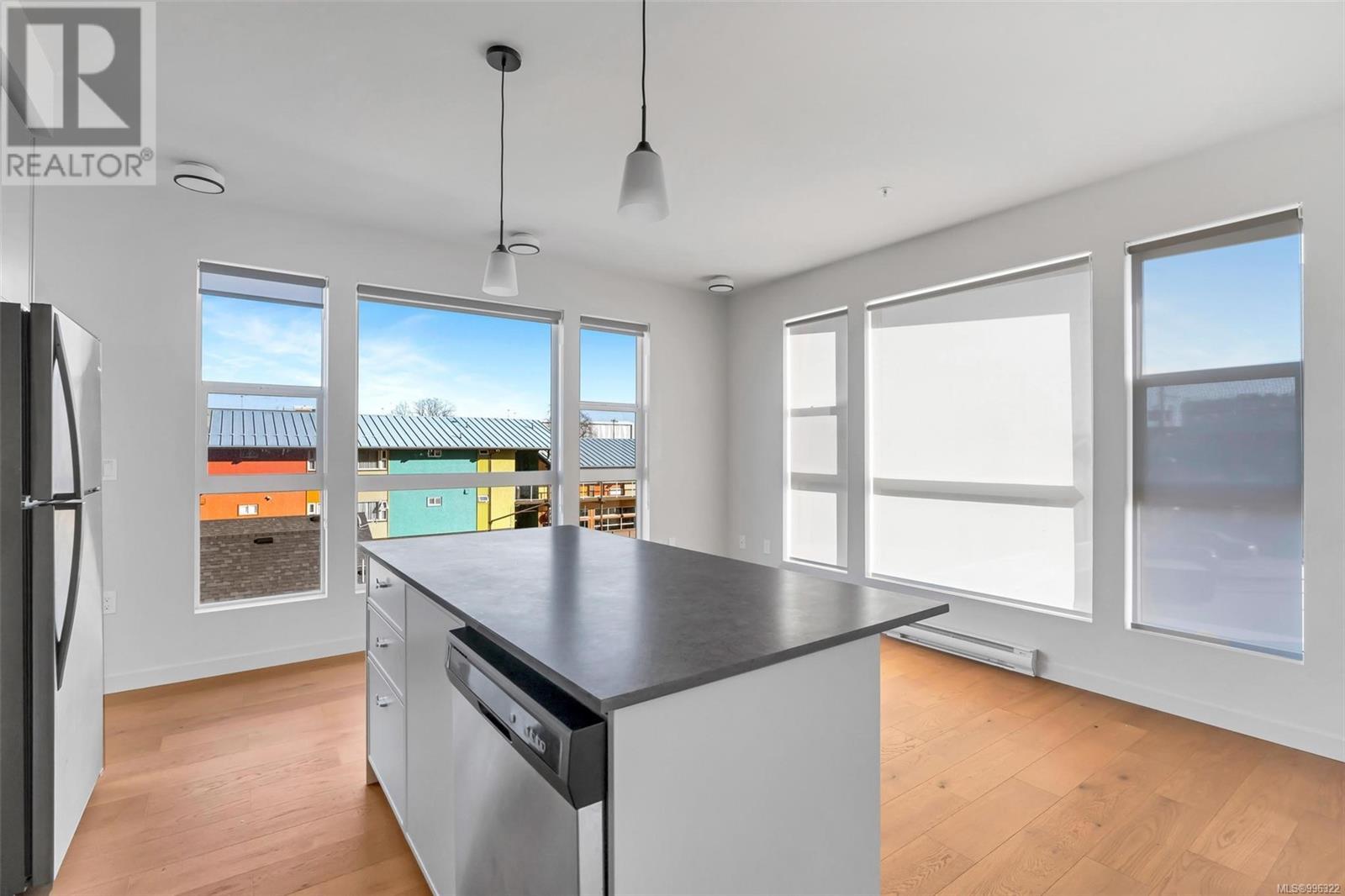 Photo 16 of 307 629 Speed Ave, Victoria BC