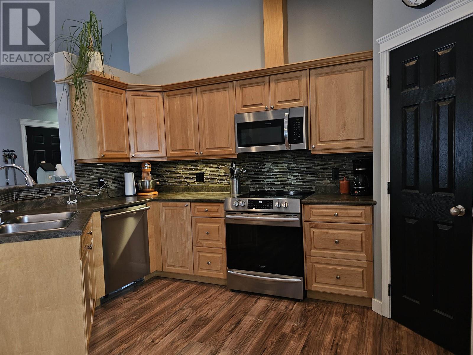 3456 HARGREAVES AVENUE, Vanderhoof