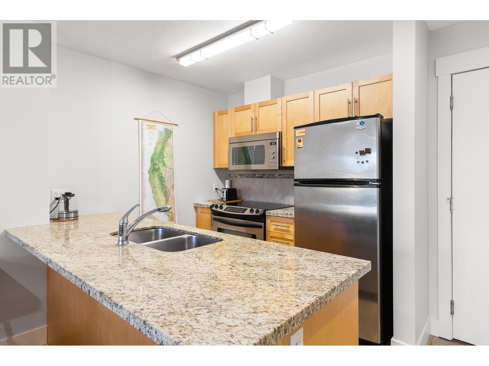 407 1211 VILLAGE GREEN WAY, Squamish real estate listing R2993730