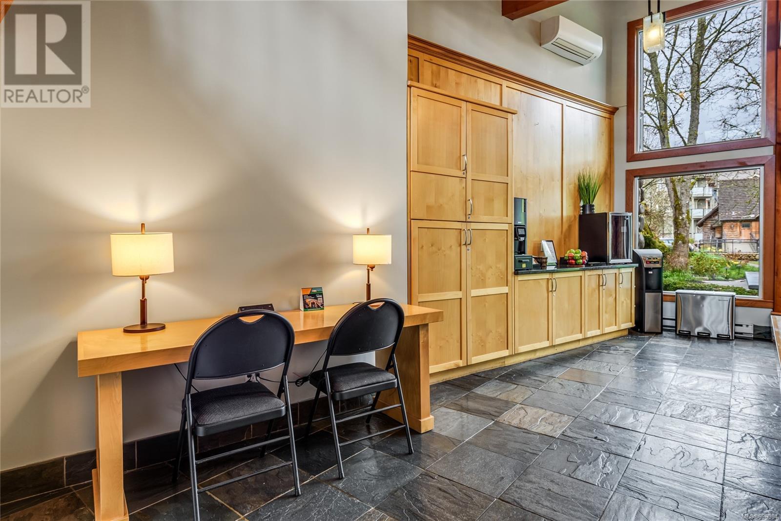 #312B 1800 Riverside Lane - 28