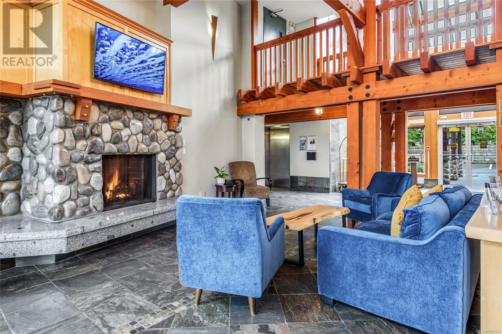 #312B 1800 RIVERSIDE LANE - 30