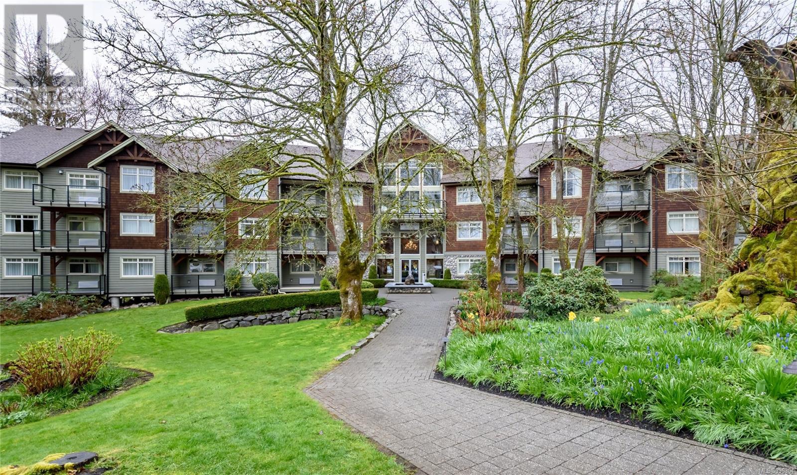 #312B 1800 RIVERSIDE LANE - 38