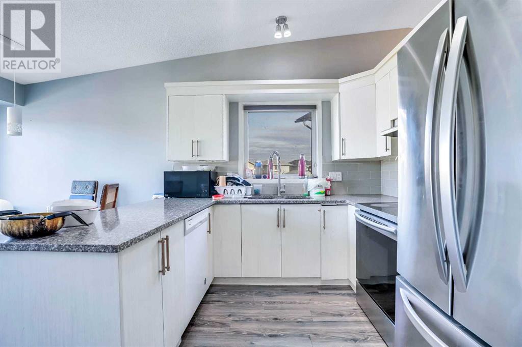 Single Family House Bi-level for Sale in  Martinglen Place NE Martindale Calgary 