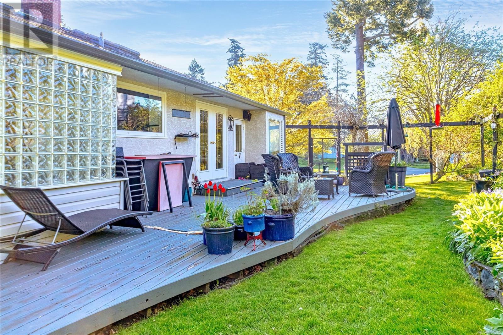  886 Cunningham Road, Esquimalt