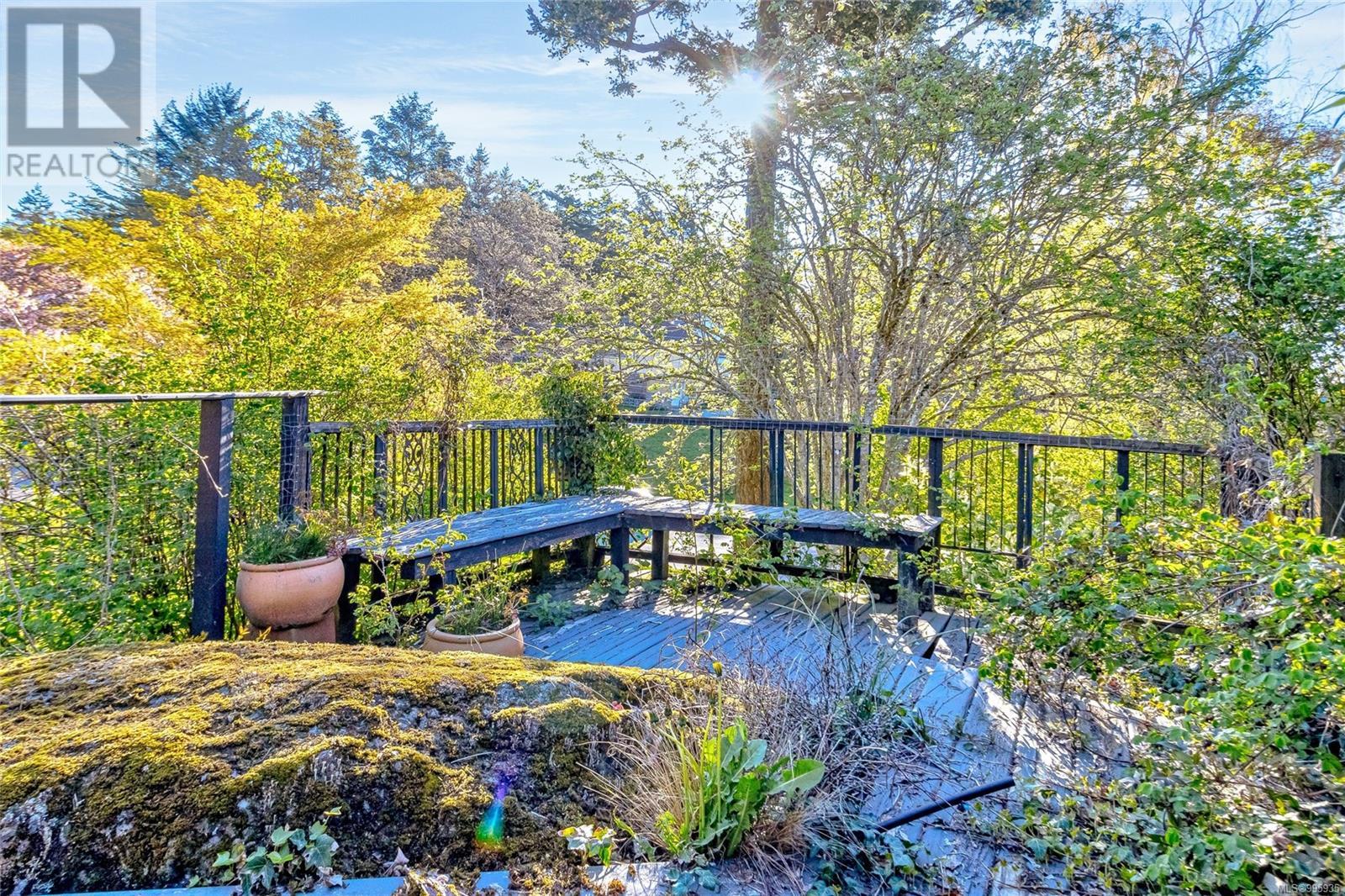  886 Cunningham Road, Esquimalt