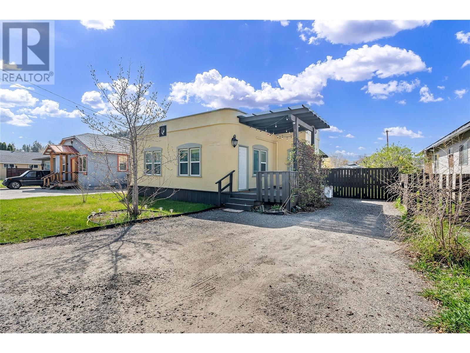  11212 VICTORIA Road, Summerland
