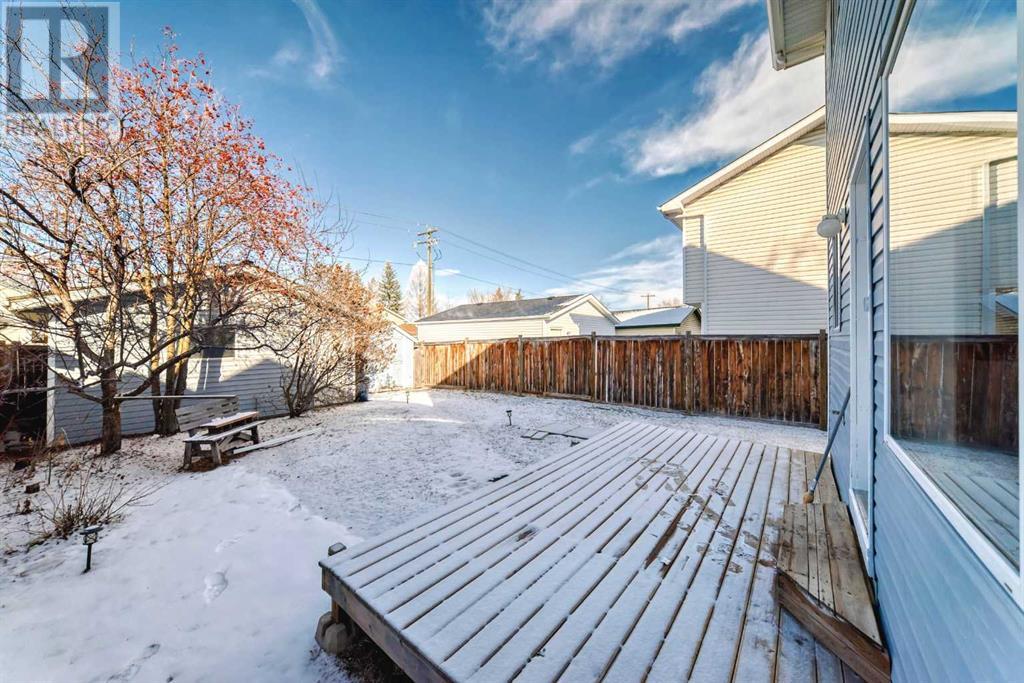 Single Family House for Sale in  Mt Apex Green SE McKenzie Lake Calgary 