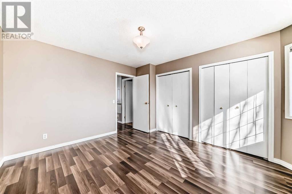 Single Family House for Sale in  Mt Apex Green SE McKenzie Lake Calgary 
