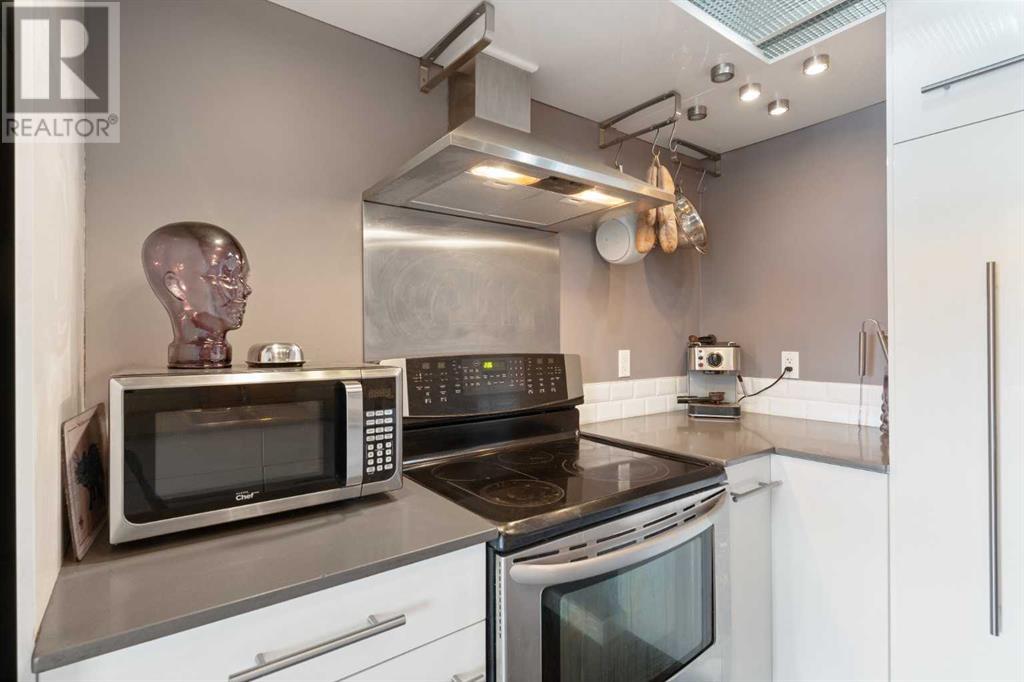 Single Family House for Sale in    Avenue SW Beltline Calgary 