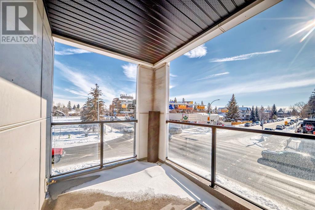 Single Family House Low rise for Sale in    Avenue SW Shaganappi Calgary 
