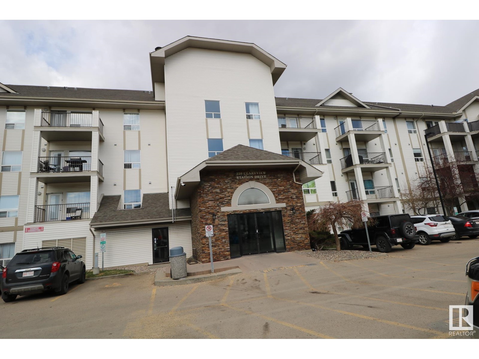#1204 330 CLAREVIEW STATION DR NW, Edmonton