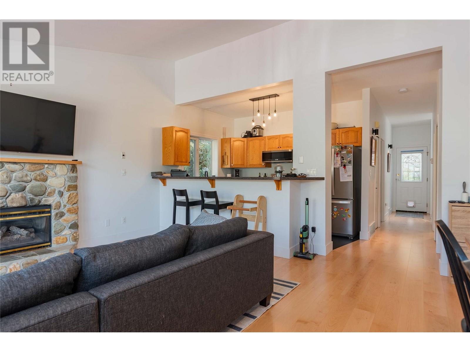 1222 SELBY Street, Nelson
