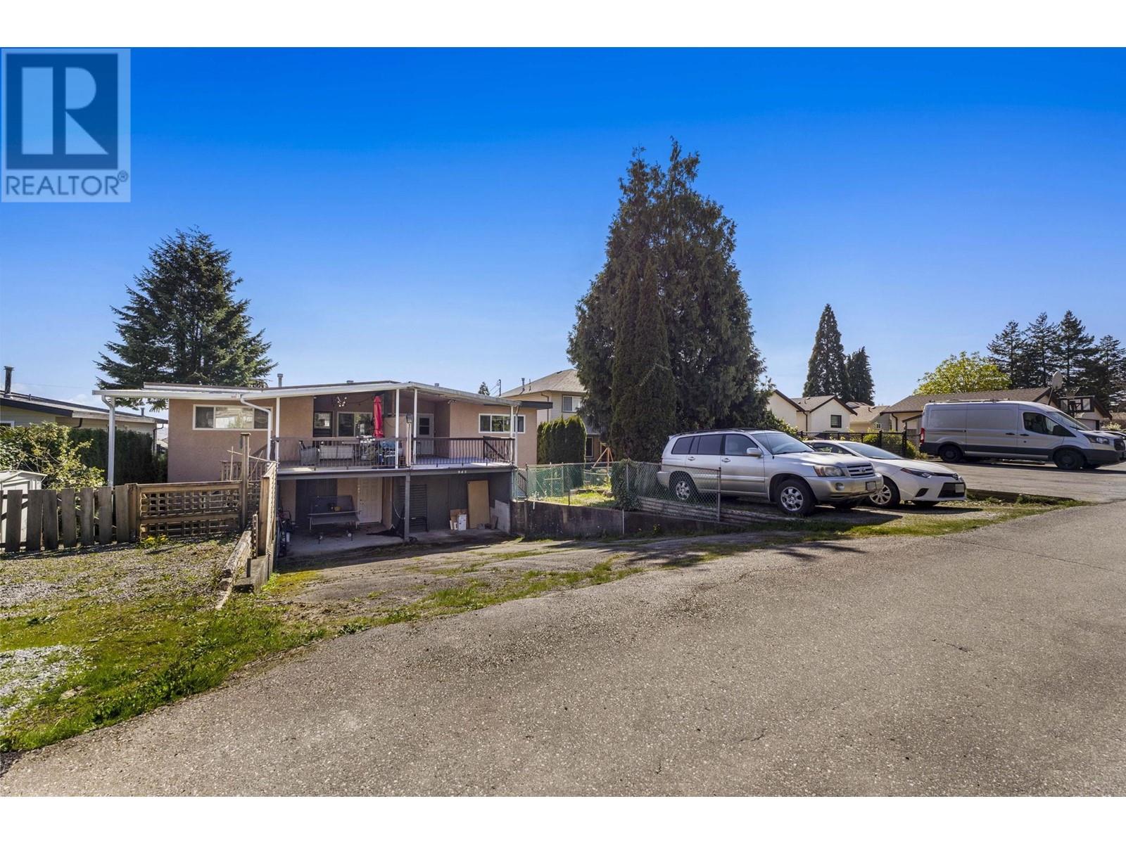 945 DELESTRE AVENUE, Coquitlam
