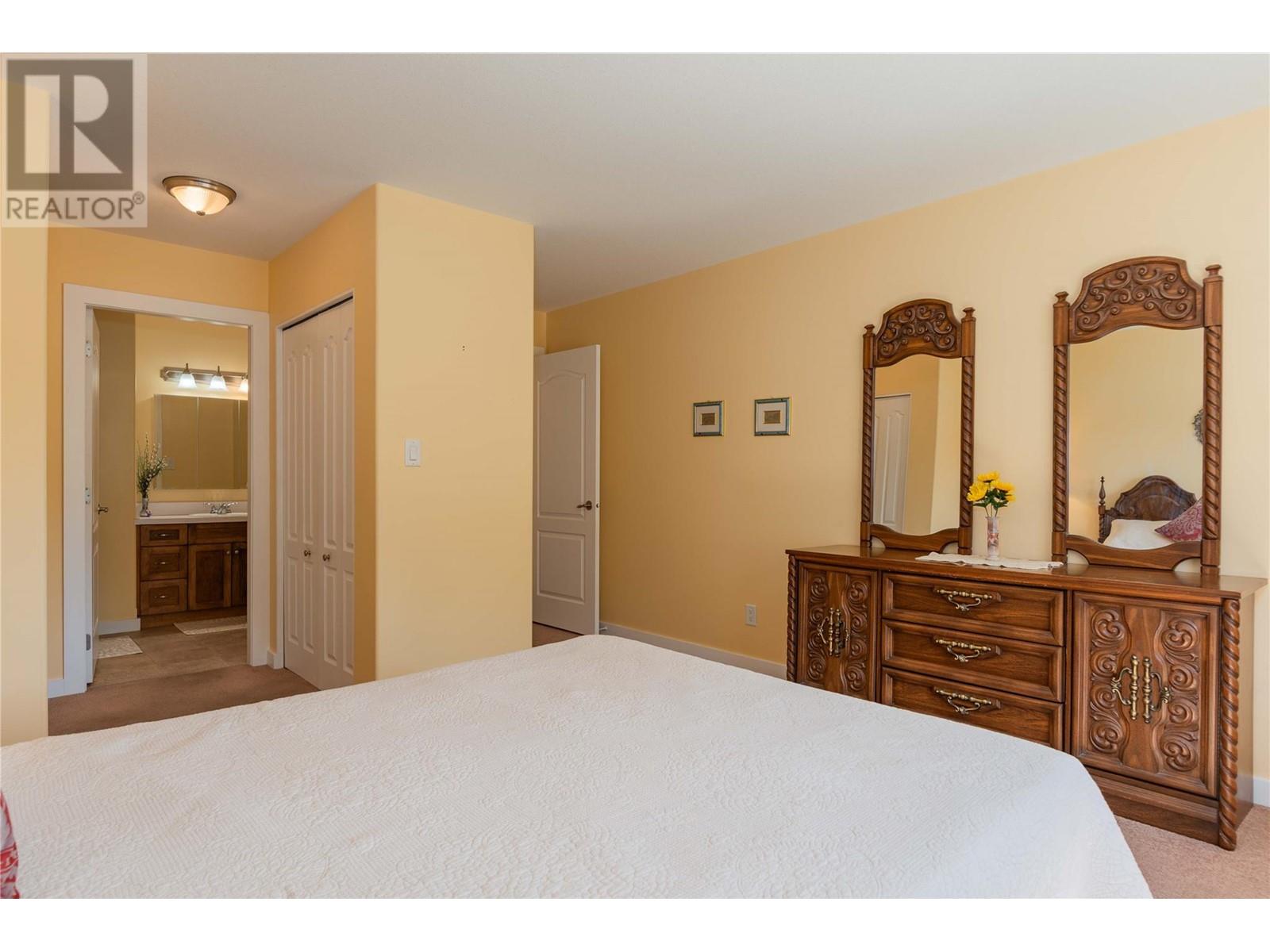 1214 Heather Place, Trail