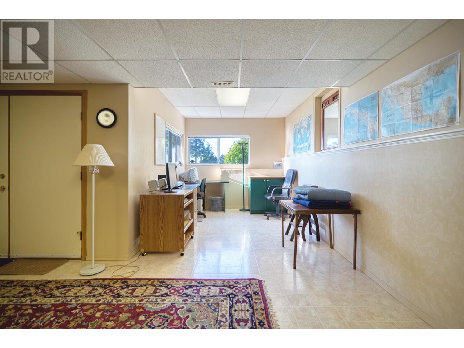 6417 SUNSHINE COAST HIGHWAY, Sechelt
