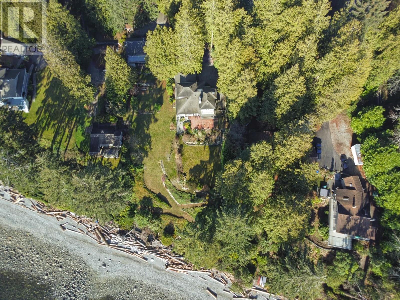 6417 SUNSHINE COAST HIGHWAY, Sechelt