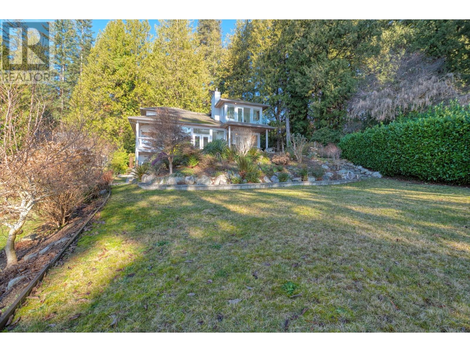 6417 SUNSHINE COAST HIGHWAY, Sechelt