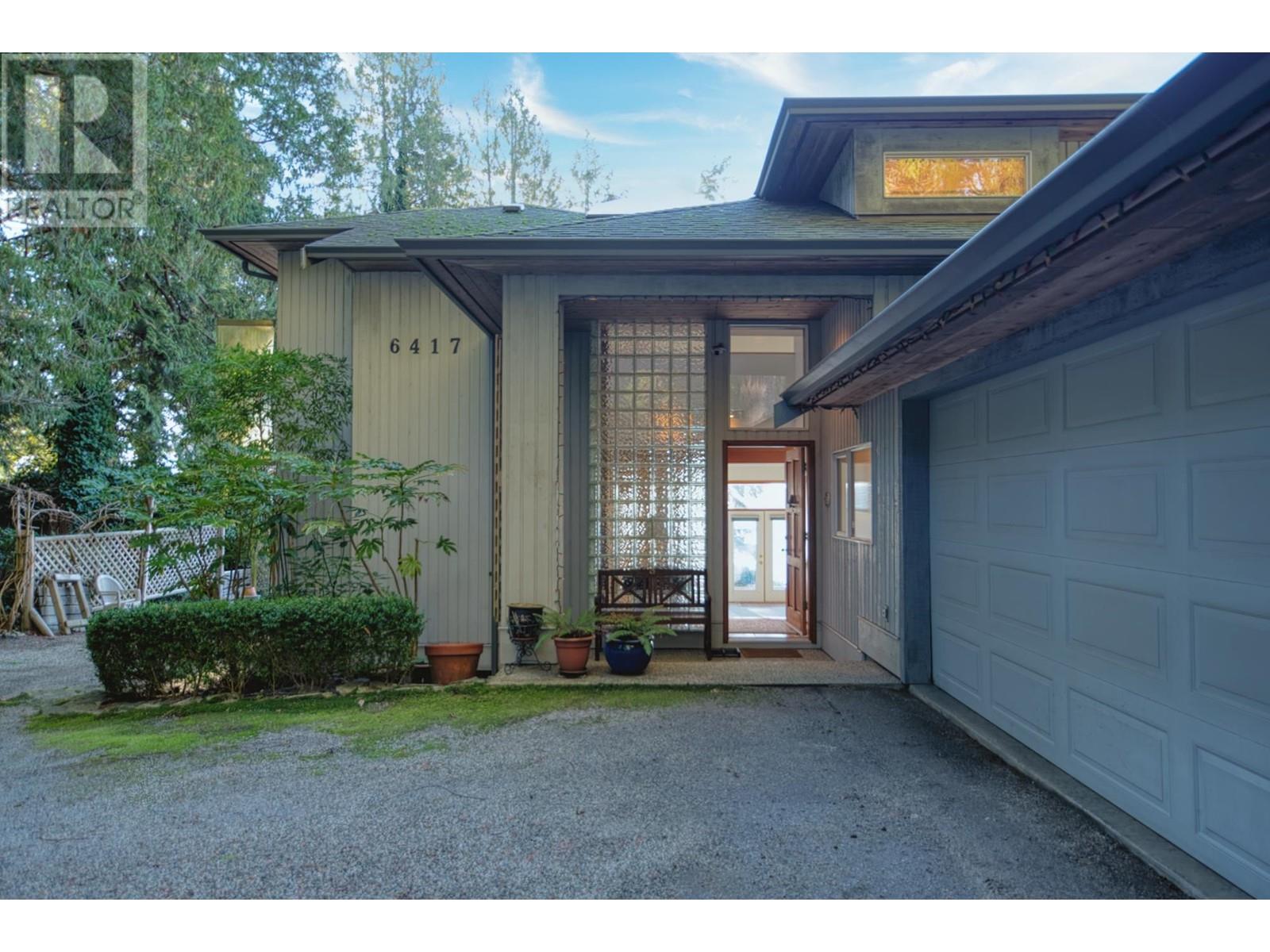 6417 SUNSHINE COAST HIGHWAY, Sechelt