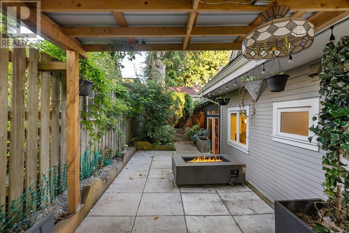 344 E 8TH STREET, North Vancouver